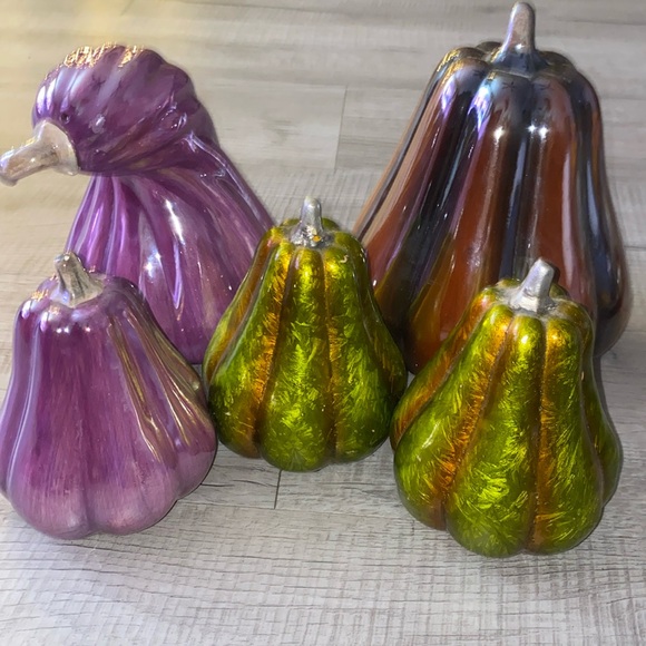 Fall decorations - Picture 1 of 4